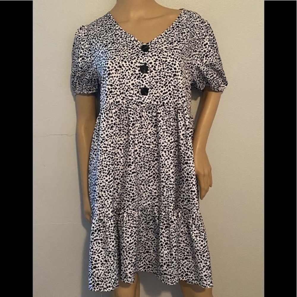 Shein size 6 dress 100% polyester